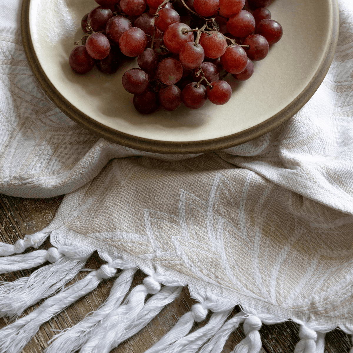 Canadian-Designed Oat + White Turkish Hand Towel | Spa-Soft, Quick-Dry