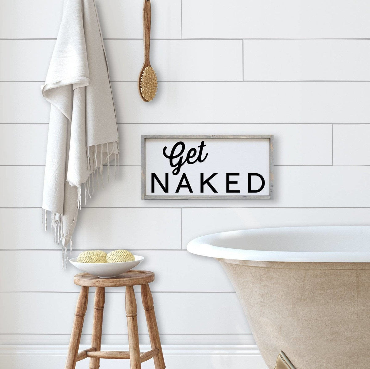 Panneau en bois « Get Naked »